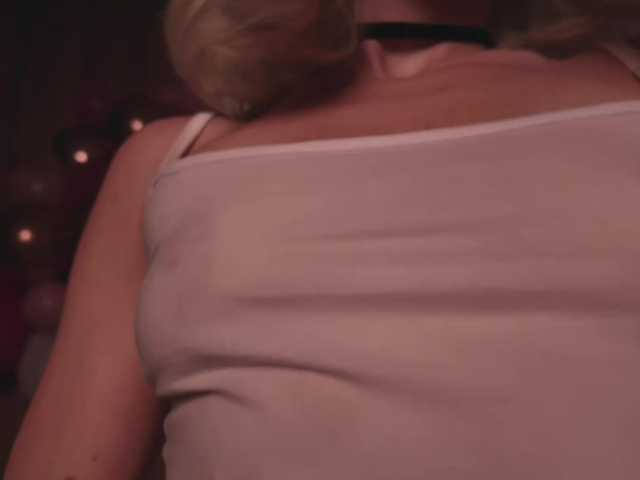 Maddison's BongaCams show and profile