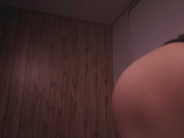 Maddison's BongaCams show and profile