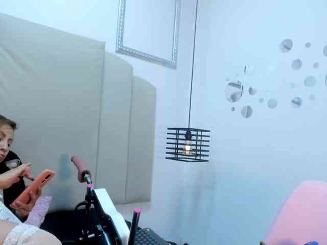 Grettel-ramirez webcam