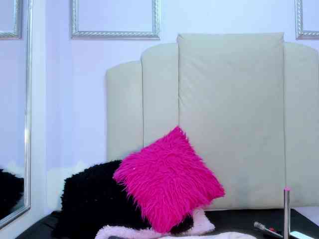 Grettel-ramirez webcam