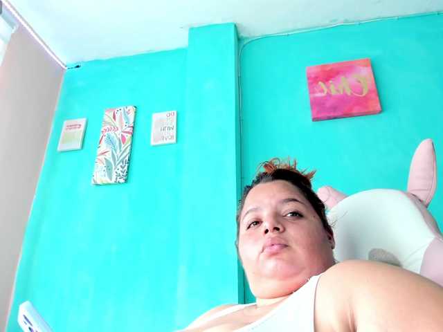 lexxy-bbw's BongaCams show and profile