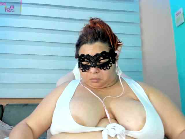 lexxy-bbw webcam