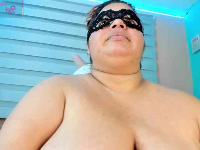 lexxy-bbw webcam