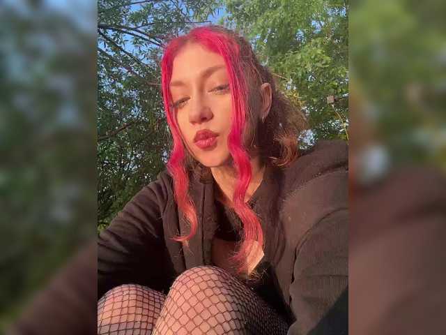 LuckyStar live cam