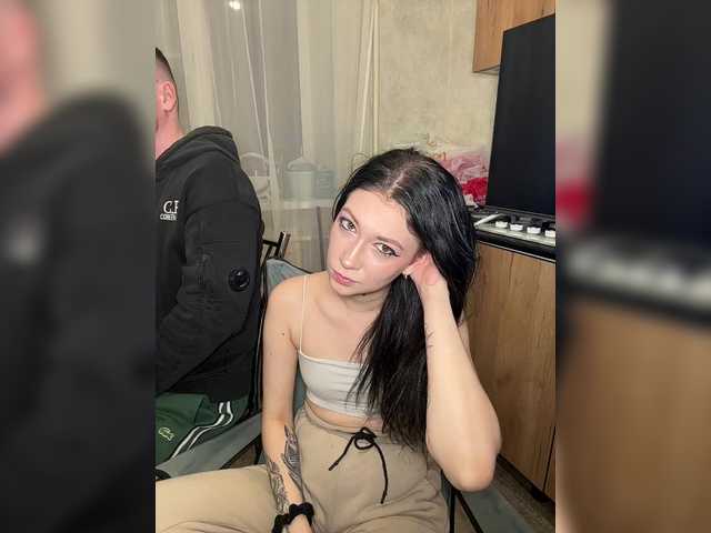 LuckyStar's BongaCams show and profile