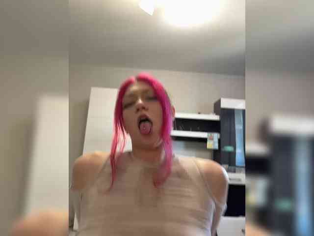 LuckyStar Live Webcam on BongaCams