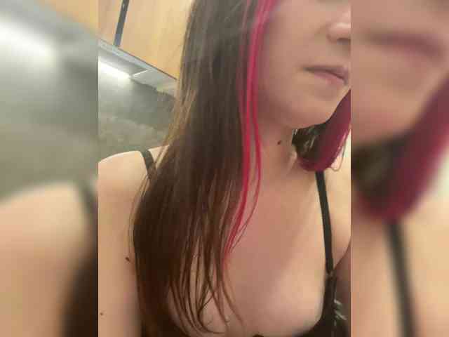 chatroom nude LuckyStar
