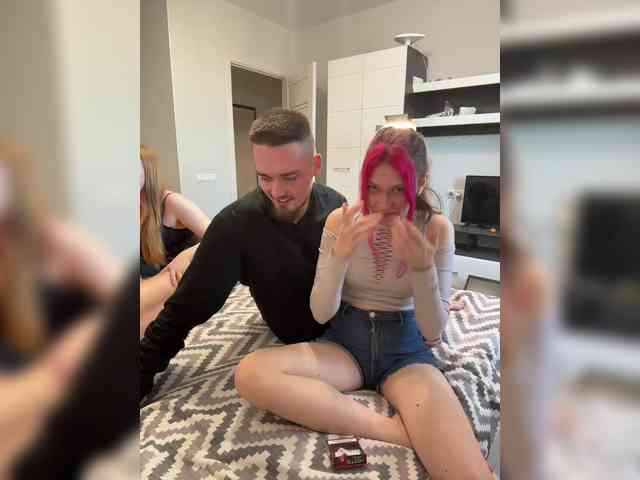 LuckyStar's webcam live show
