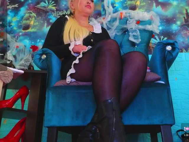 Mistress-Gwen