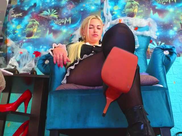 Mistress-Gwen