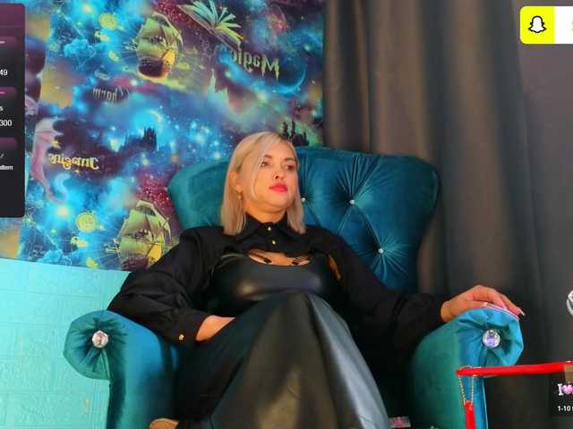 Mistress-Gwen's BongaCams show and profile