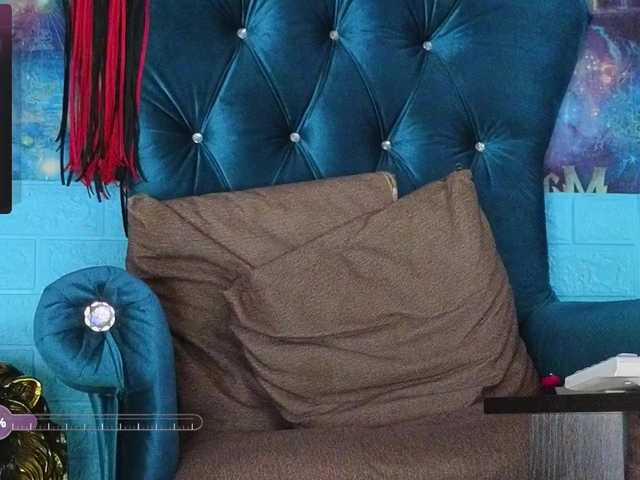 Mistress-Gwen's BongaCams show and profile