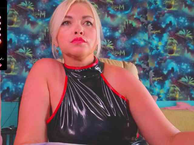Mistress-Gwen webcam