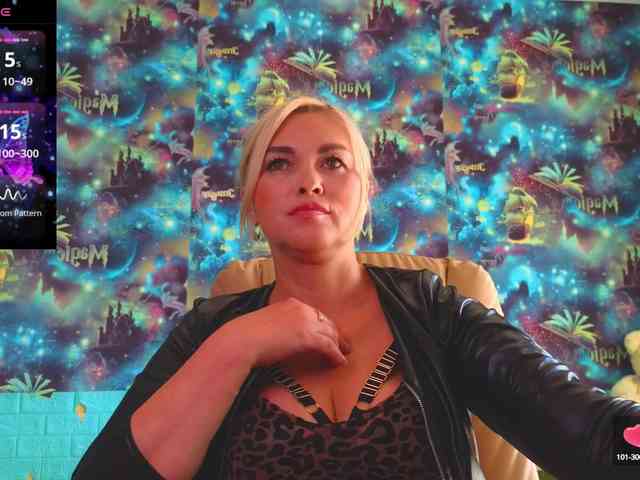 Mistress-Gwen webcam