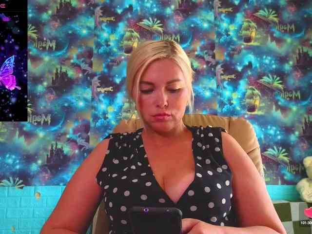 Mistress-Gwen webcam