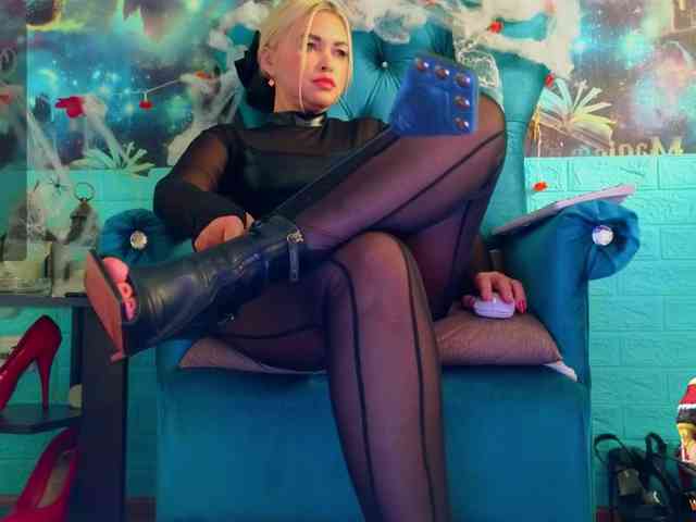 Mistress-Gwen Live Webcam on BongaCams