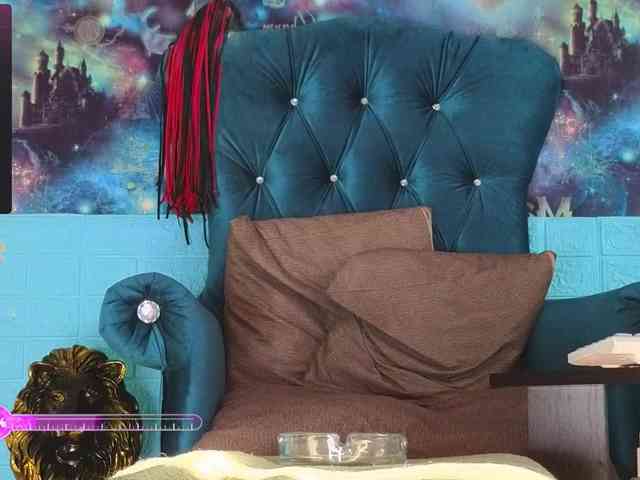 Mistress-Gwen webcam