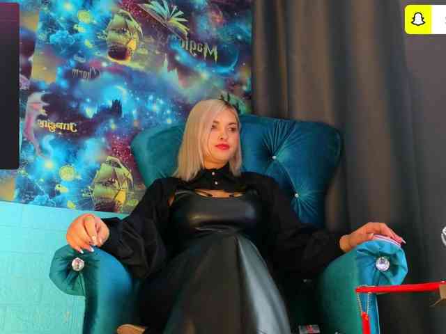 Mistress-Gwen webcam