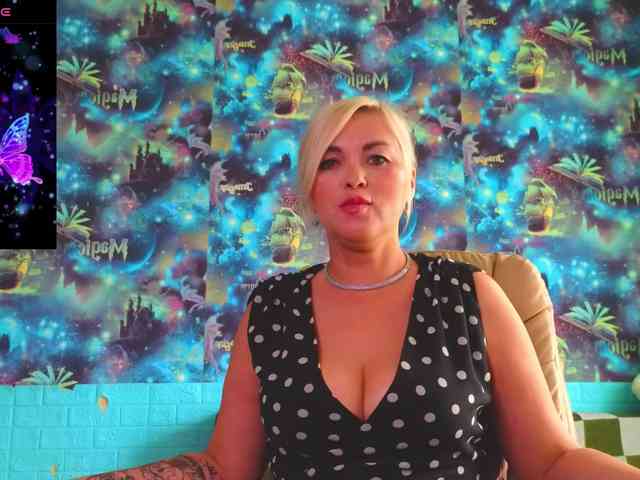 Mistress-Gwen webcam