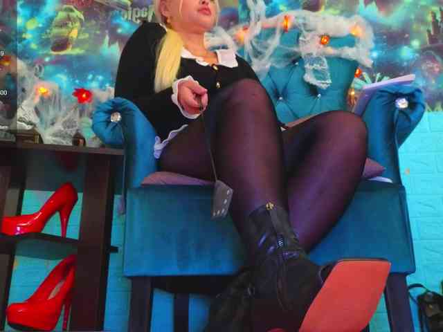 Mistress-Gwen webcam