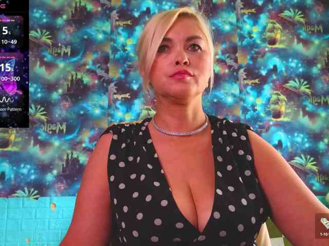 Mistress-Gwen webcam