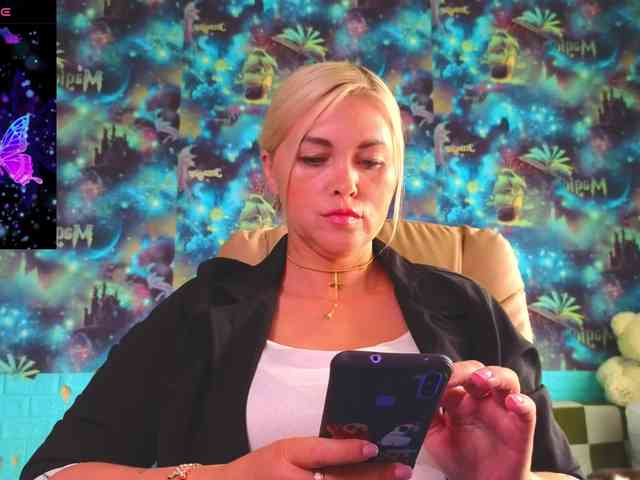 Mistress-Gwen webcam