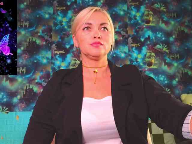 Mistress-Gwen webcam