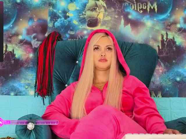 Mistress-Gwen webcam