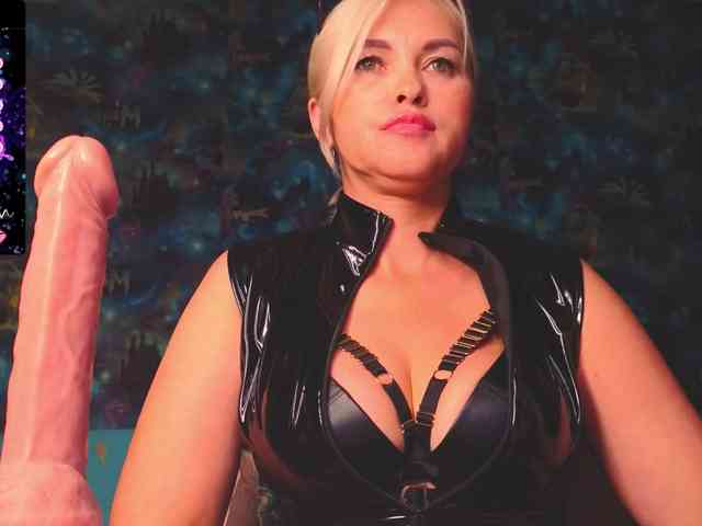 Mistress-Gwen webcam