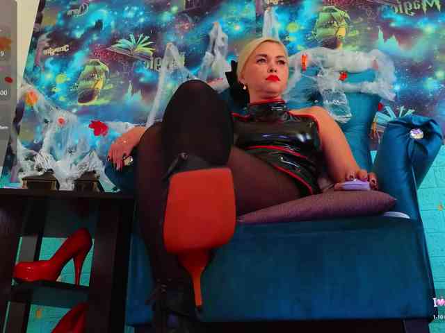 Mistress-Gwen webcam