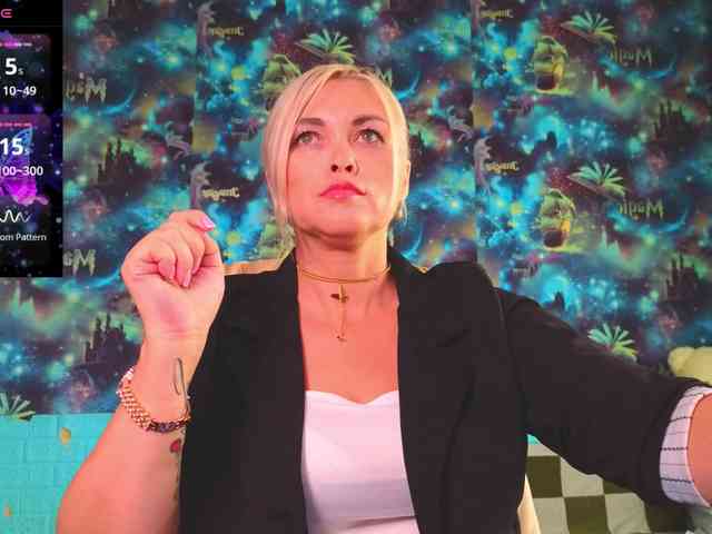 Mistress-Gwen webcam