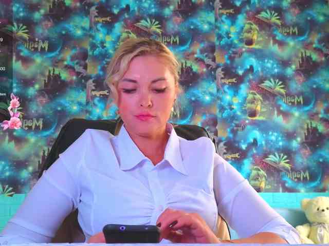 Mistress-Gwen Mistress-Gwen