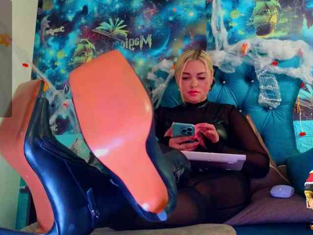 Mistress-Gwen webcam