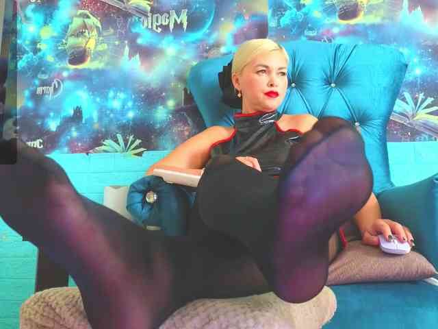 Mistress-Gwen webcam