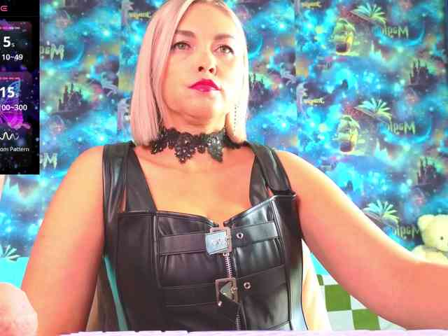 Mistress-Gwen webcam