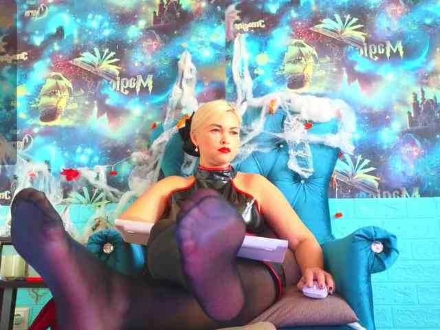 Mistress-Gwen webcam