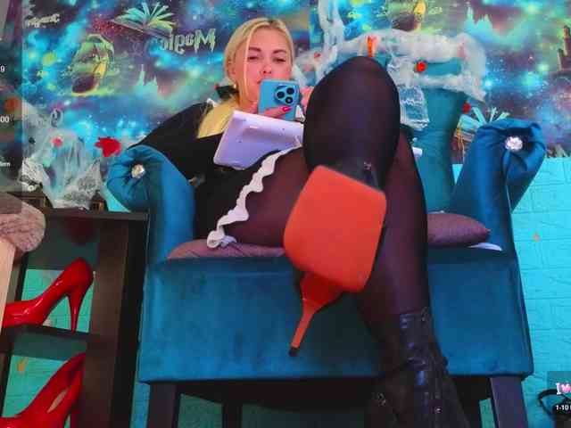 Mistress-Gwen webcam