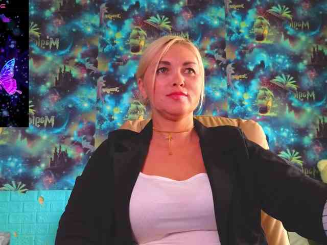 Mistress-Gwen webcam