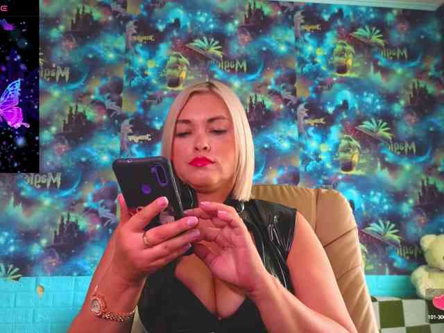Mistress-Gwen webcam