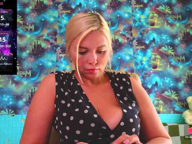 Mistress-Gwen webcam