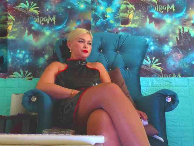 Mistress-Gwen webcam