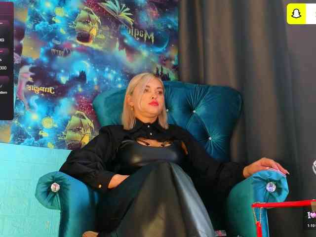 Mistress-Gwen webcam