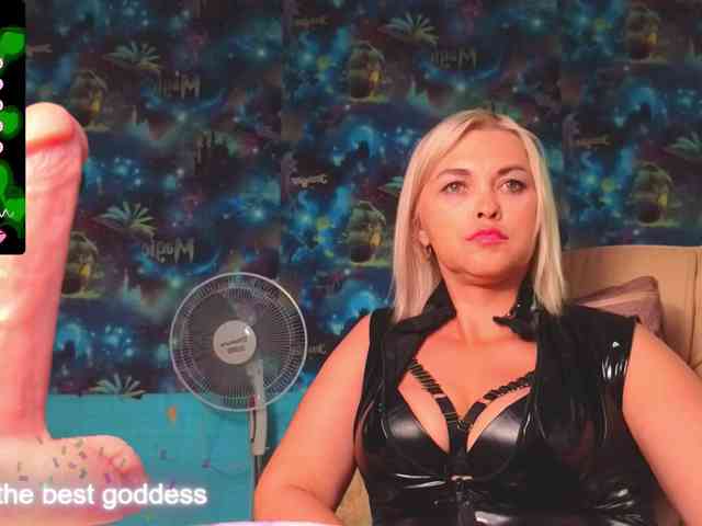 Модель: Mistress-Gwen