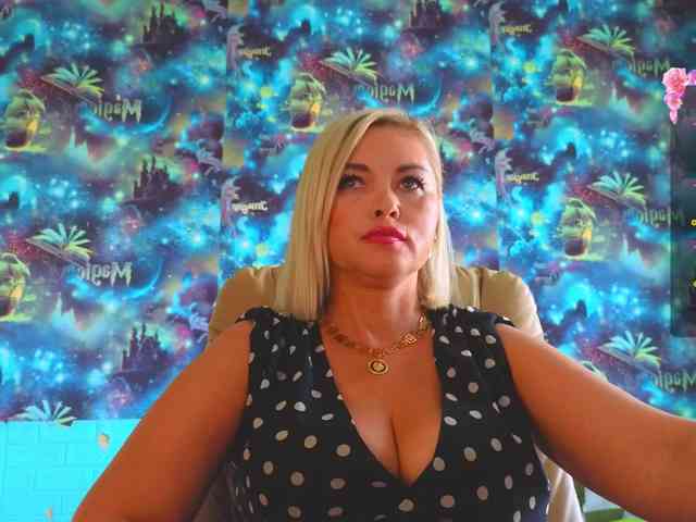Mistress-Gwen Mistress-Gwen