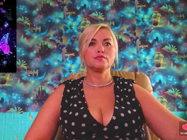 Mistress-Gwen webcam