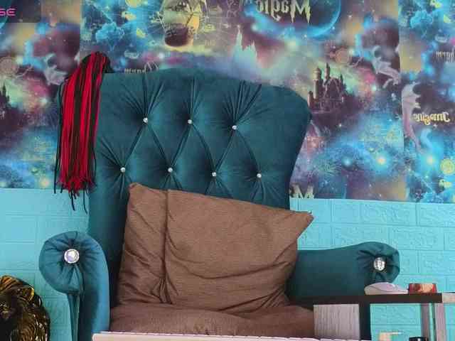 Mistress-Gwen webcam