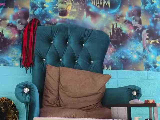 Mistress-Gwen webcam