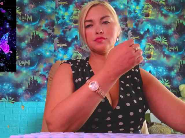 Mistress-Gwen webcam