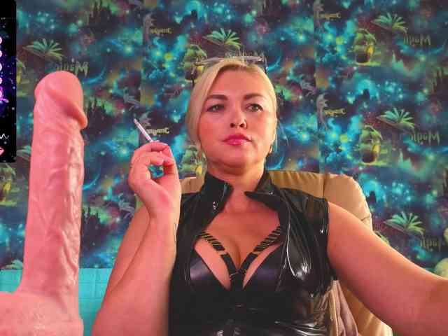 Mistress-Gwen webcam