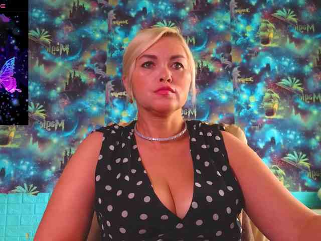 Модель: Mistress-Gwen